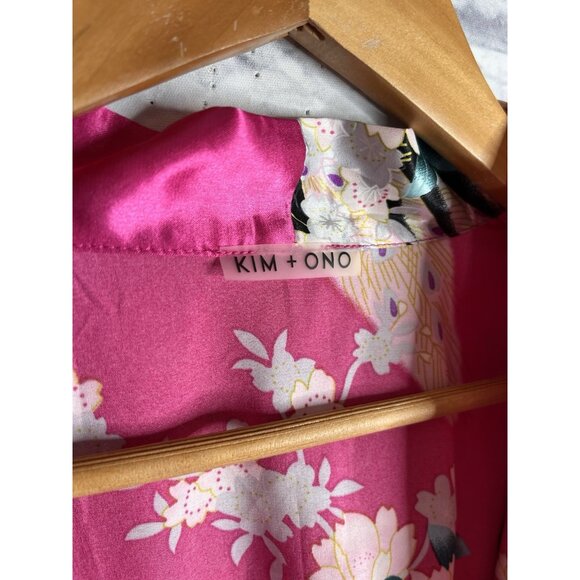 KIM + ONO Women's Hot PInk Silky Kimono Belted Robe One Size - Picture 4 of 5